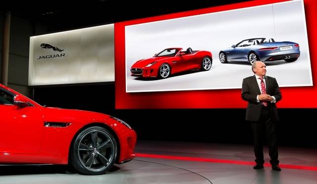 <strong>Ian Callum｜イアン・カラム</strong>　パリモーターショー2012