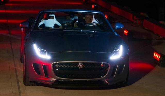 <strong>Jaguar F-TYPE｜ジャガー Fタイプ</strong>　パリのロダン美術館での発表会