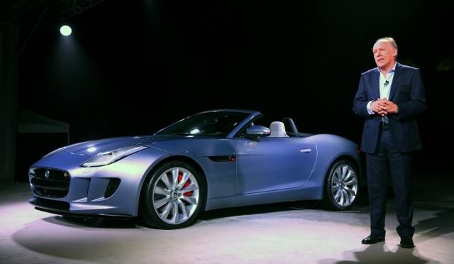 <strong>Ian Callum｜イアン・カラム</strong>　パリのロダン美術館での発表会