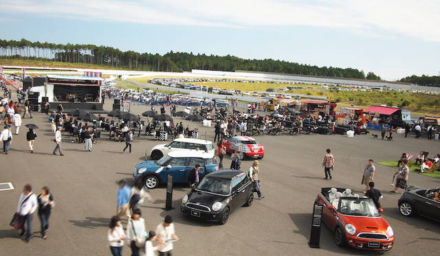 <strong>MINI Connection 2012｜ミニ コネクション 2012</strong>