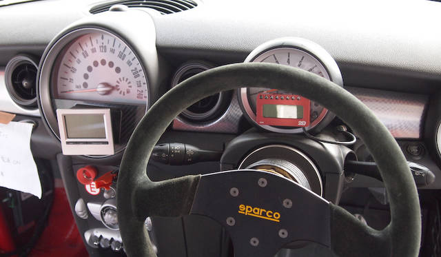 <strong>MINI Challenge｜ミニ チャレンジ</strong>