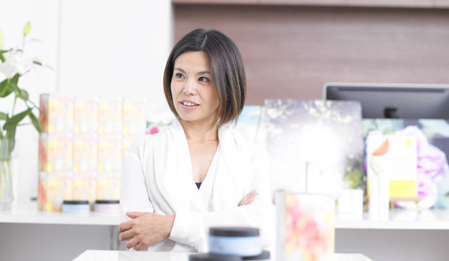 　「私は、一日一回、少なくても必ず一ヵ所はマッサージするの。それをやるととても良く眠れる。お薦めです」