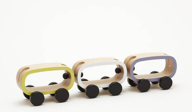 <strong>ニッポンのデザイナー連続インタビュー（2）柴田文江</strong>　buichi「くるま」素材｜カエデ