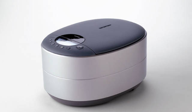 <strong>ニッポンのデザイナー連続インタビュー（2）柴田文江</strong>　ZUTTO　IH炊飯器