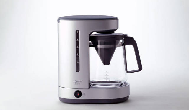 <strong>ニッポンのデザイナー連続インタビュー（2）柴田文江</strong>　ZUTTO　コーヒーメーカー