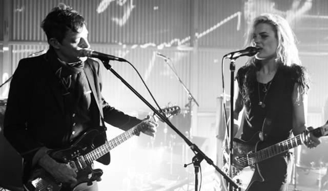 <strong>Dom Pérignon｜ドン ペリニヨン</strong> 見事なパフォーマンスを見せつけたザ・キルズ