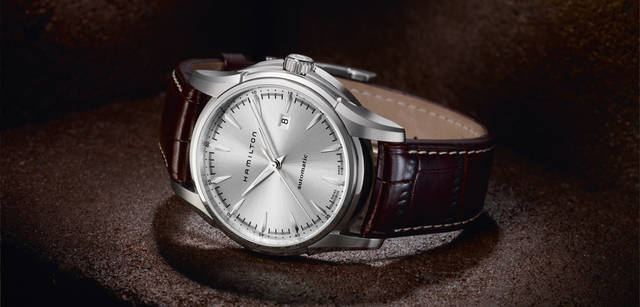 <strong>HAMILTON｜ハミルトン</strong>　<br />ハミルトンのなかでもとくに人気のあるモデルのひとつ。オーセンティックな雰囲気と、ポリッシュとヘアラインを巧みに使い分けたケース仕上げが特徴。ジャズマスター ビューマチック H32715551　7万7700円