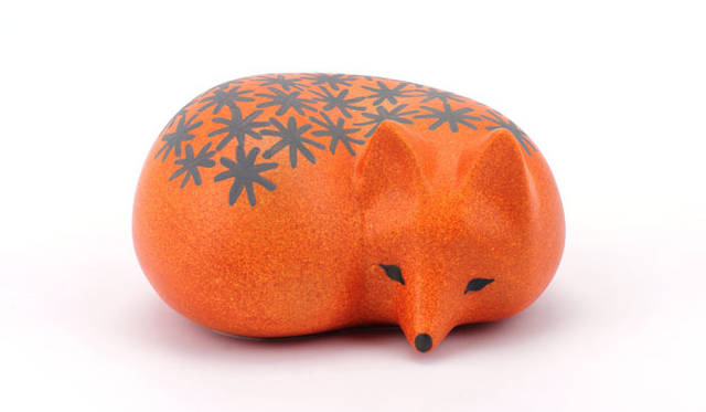 <strong>ISETAN｜伊勢丹</strong>　伊勢丹新宿店「Lisa LARSON ～SWEDISH CERAMIC ARTIST～」展　リサ・ラーソンとminä perhonen 皆川 明氏のコラボレーション作品