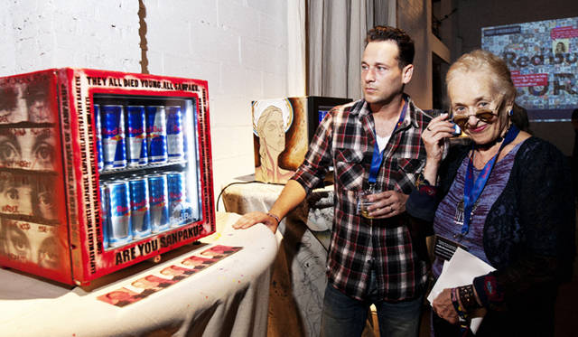 <strong>ART｜『レッドブル キュレーツ キャンバス クーラー プロジェクト』が日本に上陸！</strong>　© Red Bull Content Pool