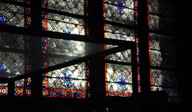 <strong>みどりの触知学＜特別編・2012秋 パリ＞</strong>　ステンドグラス