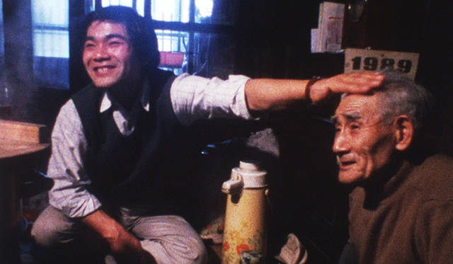 <strong>『阿賀に生きる』</strong>　旗野秀人さんと、「餅屋の加藤のじいちゃん」と親しまれる作二さん