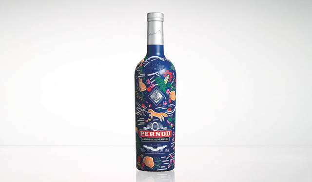 <strong>「ペルノアブサン メゾン キツネ リミテッド エディション」</strong>　ABSINTHE PRINTED BOTTLE／MULTICOLOR／5040円