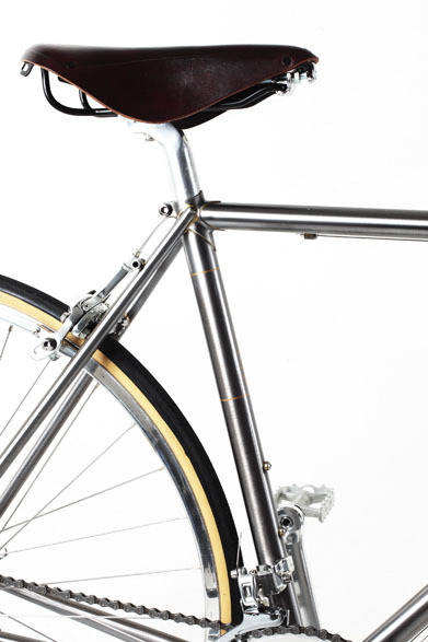 　自転車（TTYRC206 type TW）24万2349円（ザ・パーク／阪急メンズ東京）