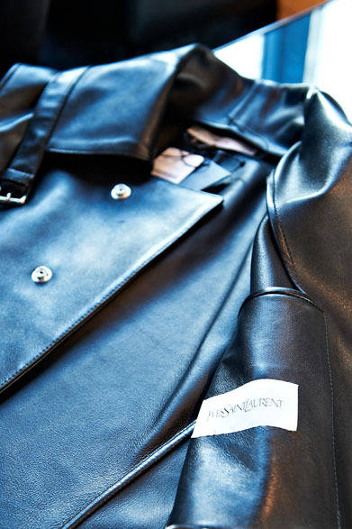 <strong>RESTIR｜リステア</strong>　レザーベスト64万500円（イヴ・サンローラン バイ ステファノ・ピラーティ／リステア）