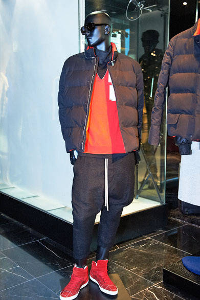 <strong>RESTIR｜リステア</strong>　店内ディスプレイ