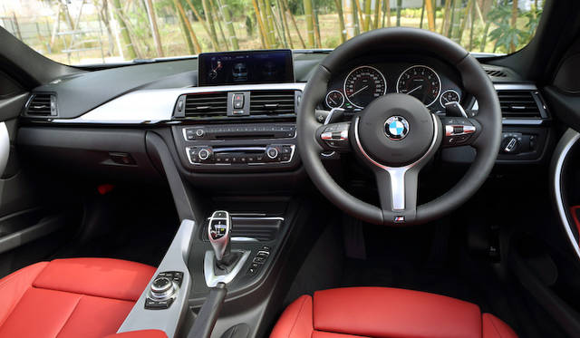 <strong>BMW ActiveHybrid 3｜ビー・エム・ダブリュー アクティブ ハイブリッド 3</strong><br />Mスポーツパッケージ