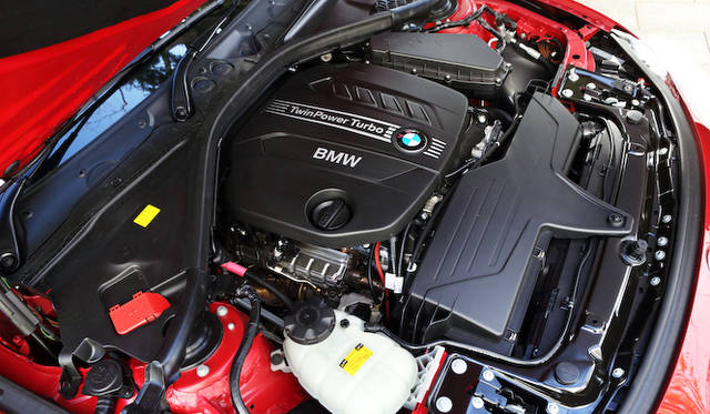 <strong>BMW 320d BluePerformance Touring｜ビー・エム・ダブリュー 320d ブルーパフォーマンス ツーリング </strong><br />2リッターの直列4気筒ディーゼルターボエンジンは最高出力184ps、最大トルク380Nmを発生する