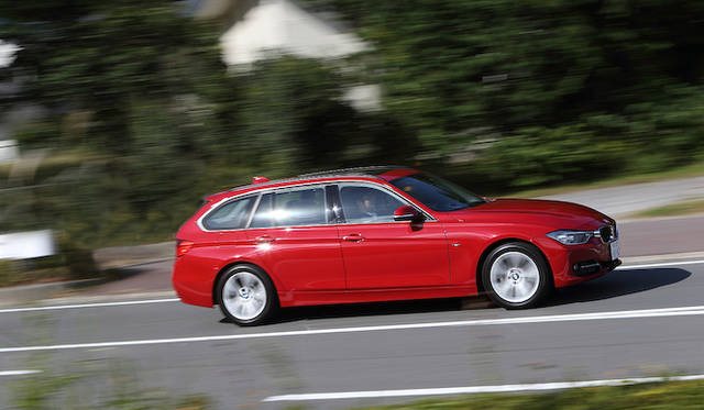 <strong>BMW 320d BluePerformance Touring｜ビー・エム・ダブリュー 320d ブルーパフォーマンス ツーリング </strong>