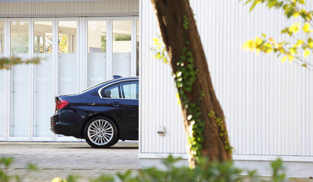 <strong>BMW 3seris｜ビー・エム・ダブリュー 3シリーズ</strong>