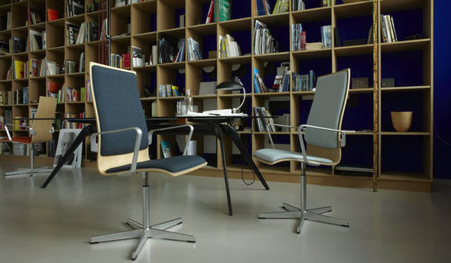 <strong>REPUBLIC OF Fritz Hansen｜フリッツ・ハンセン</strong>　「アルネ・ヤコブセンの世界展」　