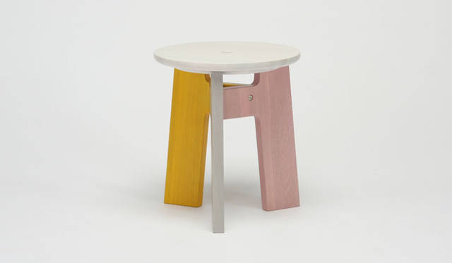 <strong>KARIMOKU NEW STANDARD｜カリモク ニュー スタンダード</strong>　「SCENES / KARIMOKU NEW STANDARD」　「Tones」 Sylvain Willenz