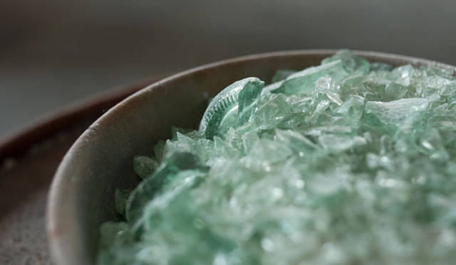 <strong>Coca-Cola｜コカ・コーラ</strong>　Coca-Cola Bottlewareの製造を担うのは、青森県の北洋硝子