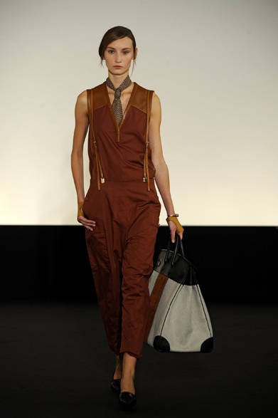 　2013年春夏コレクション ©　Jean-François José