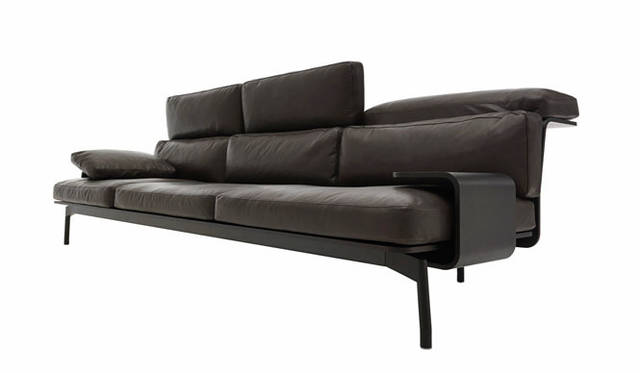 <strong>Cassina ixc.｜カッシーナ・イクスシー</strong>　「SLED（スレッド）ソファ　デザイン｜ロドルフォ・ドルドーニ
