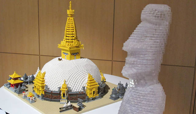 <strong>DESIGNTIDE TOKYO 2012</strong>　タイドマーケット「PIECE OF PEACE Satellite - 『レゴ®ブロック』で作った世界遺産展PART-3 -｜PIECE OF PEACE チャリティアートブック & みんなで作るチャリティ　ビルド アップ プロジェクト」
