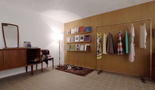 <strong>MUVEIL｜ミュベール</strong>　「GALLERY MUVEIL」　2階「VINTAGE&BOOK」