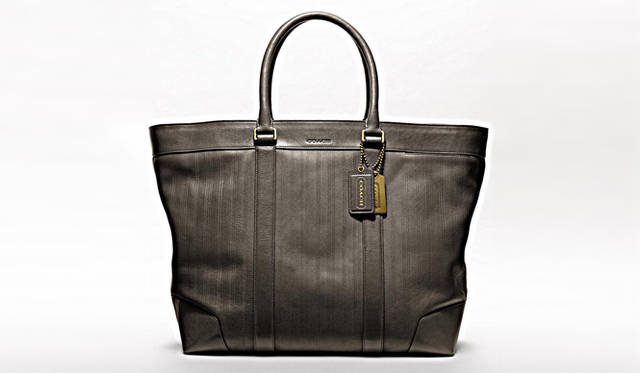 <strong>COACH×BARNEYS NEW YORK</strong>　ブリーカー エンボスド レザー ウィークエンド トート　11万9700円