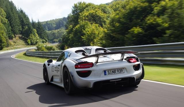 <strong>Porsche 918 Spyder｜ポルシェ 918 スパイダー</strong>