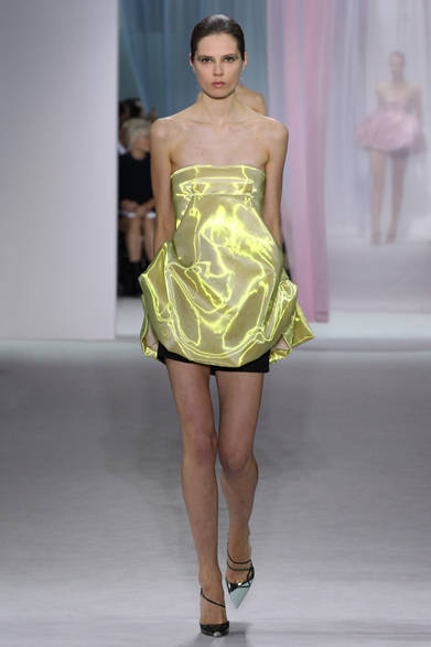 <strong>Christian Dior｜クリスチャン ディオール</strong>　2013年春夏コレクション
