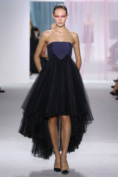 <strong>Christian Dior｜クリスチャン ディオール</strong>　2013年春夏コレクション