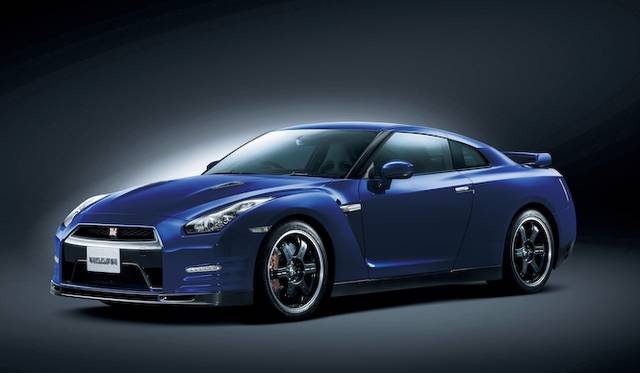 <strong>NISSAN GT-R｜日産 GT-R</strong>