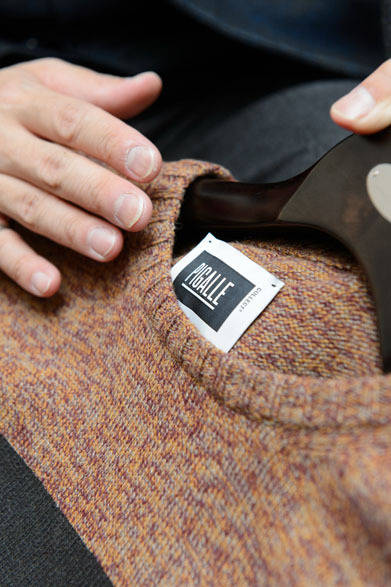 <strong>UNITED ARROWS｜ユナイテッドアローズ</strong>　セーター5万1450円（ピガール／ユナイテッドアローズ）