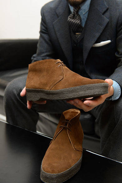 <strong>UNITED ARROWS｜ユナイテッドアローズ</strong>　靴3万1500円（サンダース／ユナイテッドアローズ）