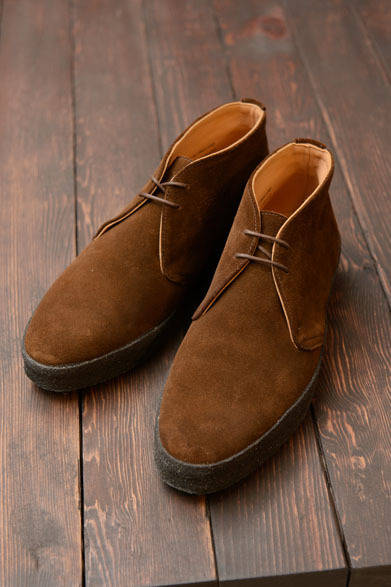 <strong>UNITED ARROWS｜ユナイテッドアローズ</strong>　靴3万1500円（サンダース／ユナイテッドアローズ）