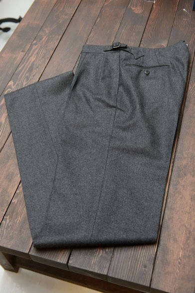 <strong>UNITED ARROWS｜ユナイテッドアローズ</strong>　トラウザーズ3万3600円（カモシタ ユナイテッドアローズ／ユナイテッドアローズ）