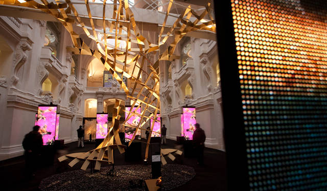 <strong>谷川じゅんじ｜Composing Days</strong>　「感性 kansei –Japan Design Exhibition– 」　最先端と歴史観の調和を織り込んだシンボルツリー 「感性の樹」