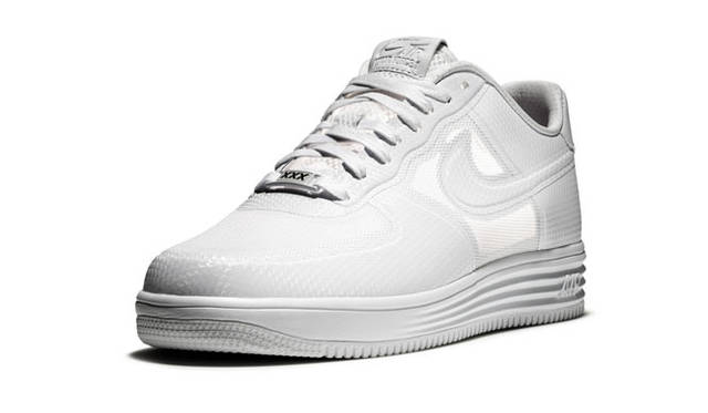 <strong>NIKE SPORTSWEAR｜ナイキ スポーツウェア</strong>　「NIKE LUNAR FORCE 1」　