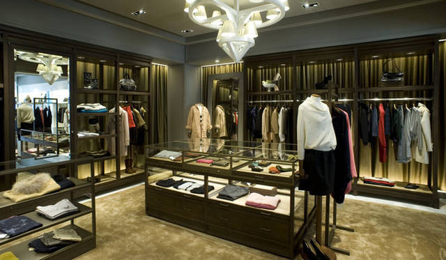 <strong>DESIGNWORKS｜デザインワークス</strong>　「デザインワークス コンセプトストア青山店」　1階ウイメンズフロア