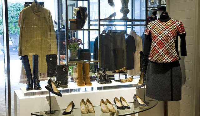 <strong>DESIGNWORKS｜デザインワークス</strong>　「デザインワークス コンセプトストア青山店」　1階ウイメンズフロア