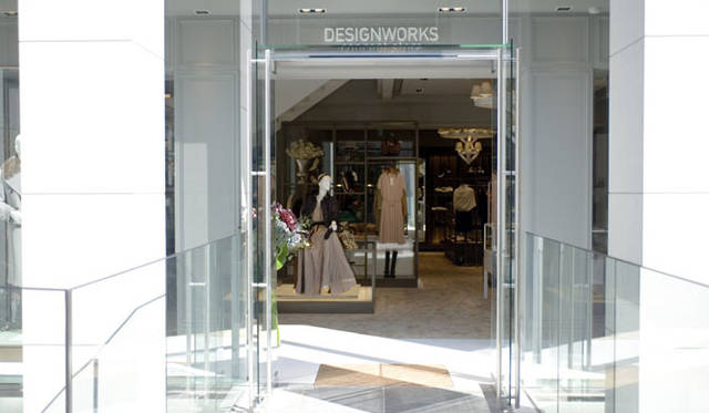 <strong>DESIGNWORKS｜デザインワークス</strong>　「デザインワークス コンセプトストア青山店」　2階メンズフロア