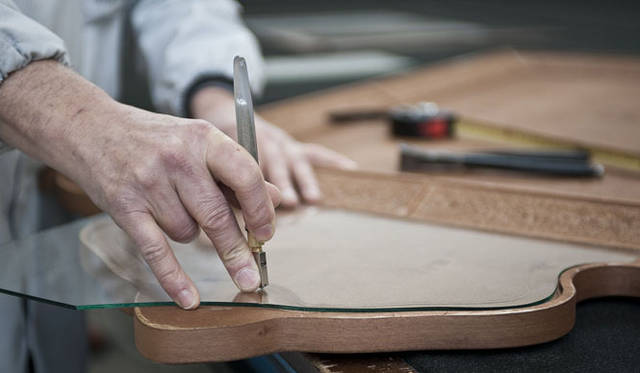 <strong>TOYO KITCHEN｜トーヨーキッチン</strong>　ハンドメイドで製作される様子