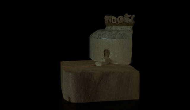 <strong>yuta nishiura at krank / marcello</strong>　『訪れたことのないその場所に リタはいつも立っていた』（木／15×14×14cm／2012）