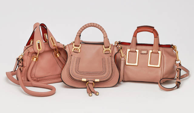 <strong>Chloé｜クロエ</strong>　左からミニバッグ「PARATY」[W20×H16×D6cm] 13万9650円、ミニバッグ「MARCIE」[W20×H16×D6cm] 12万4950円、ミニバッグ「ETHEL」[W15×H13×D16cm] 10万8150円