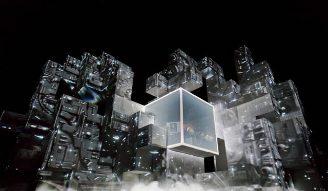 <strong>electraglide 2012｜エレクトラグライド 2012</strong>　世界に衝撃を与えたアモン・トビンのプロジェクション・マッピング