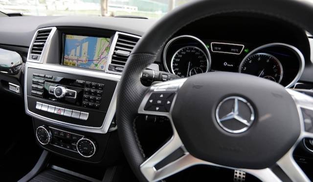 <strong>Mecedes-Benz M Class｜メルセデス・ベンツ Mクラス</strong>