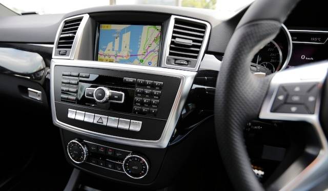 <strong>Mecedes-Benz M Class｜メルセデス・ベンツ Mクラス</strong>